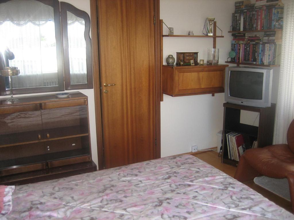 Guesthouse Bina Ρέυκιαβικ Δωμάτιο φωτογραφία